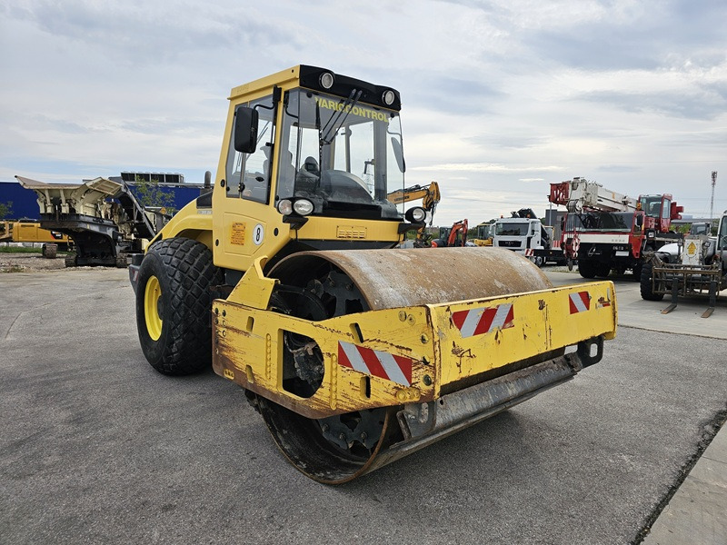 BOMAG BW213DH-4 BVC - Kompaktor: obrázok 5 BOMAG BW213DH-4 BVC - Kompaktor: obrázok 5