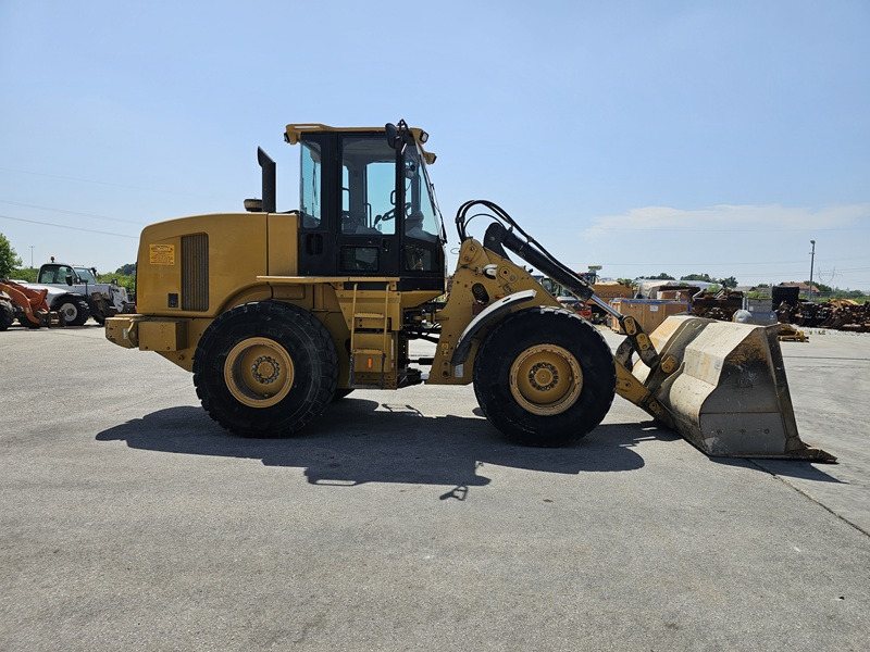 CATERPILLAR 930G - Kolesový nakladač: obrázok 5 CATERPILLAR 930G - Kolesový nakladač: obrázok 5