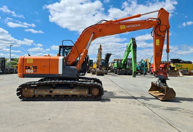 Hitachi ZX180LC-3 - Pásové rýpadlo: obrázok 4 Hitachi ZX180LC-3 - Pásové rýpadlo: obrázok 4