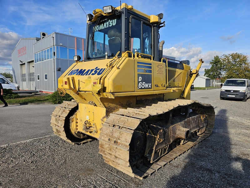 KOMATSU D65WX-17 - Buldozér: obrázok 4 KOMATSU D65WX-17 - Buldozér: obrázok 4
