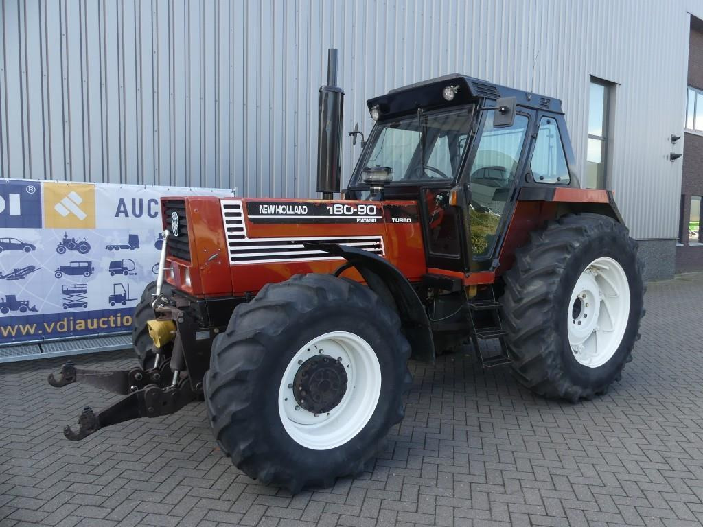 Fiat New Holland 180-90 4WD - Traktor: obrázok 3 Fiat New Holland 180-90 4WD - Traktor: obrázok 3