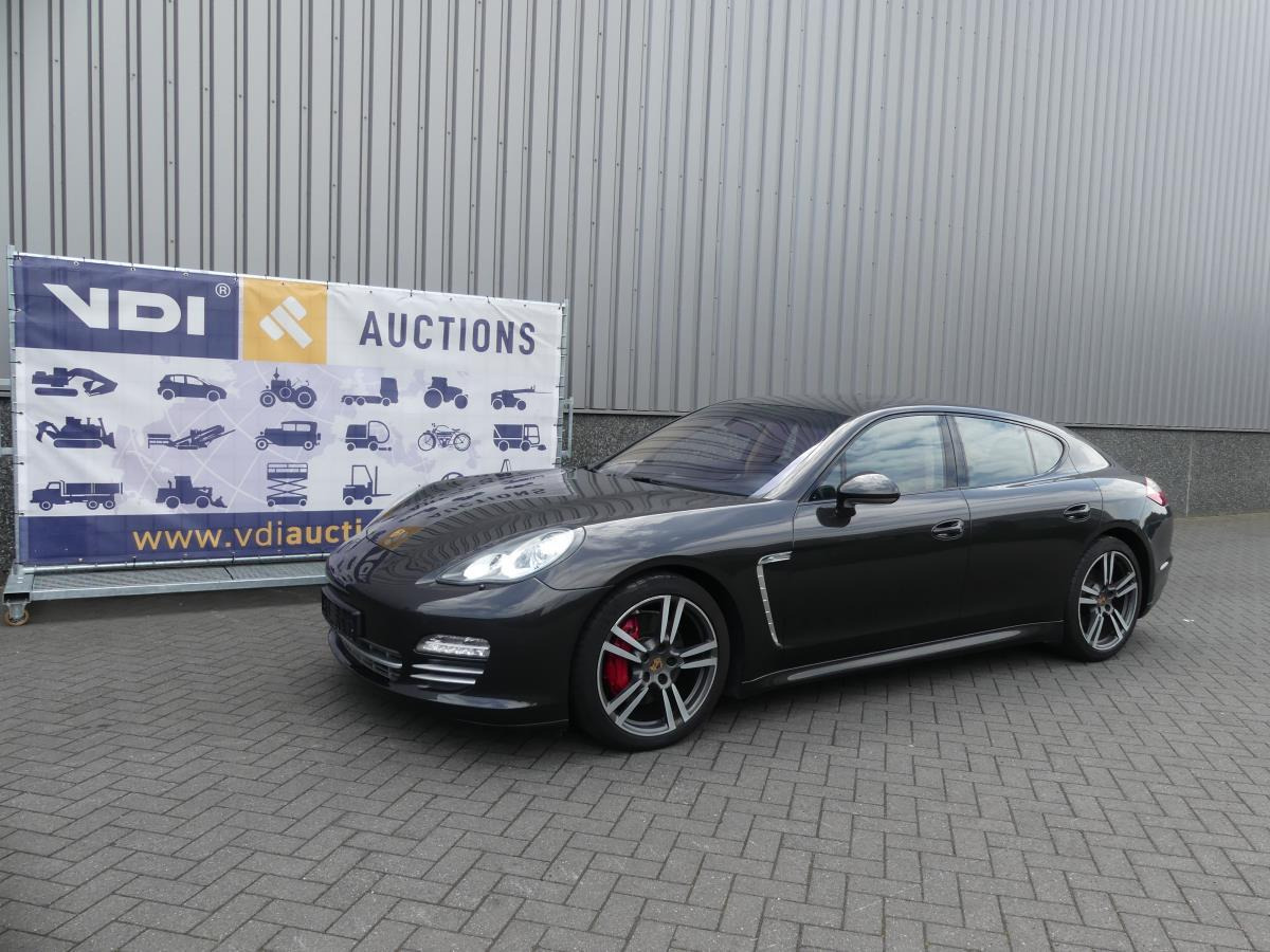 Porsche Panamera, Platina Edition - Sedan: obrázok 2 Porsche Panamera, Platina Edition - Sedan: obrázok 2