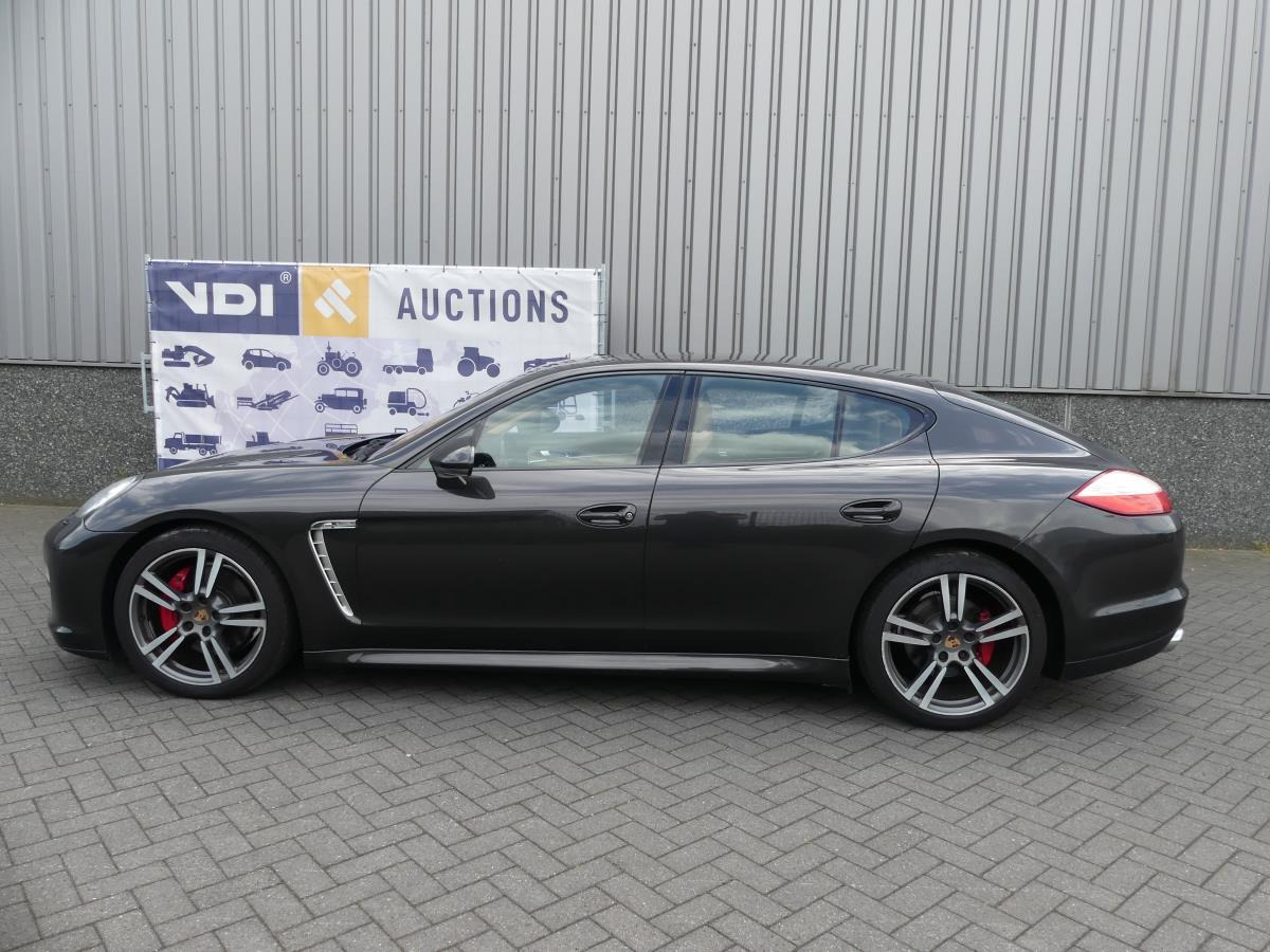 Porsche Panamera, Platina Edition - Sedan: obrázok 3 Porsche Panamera, Platina Edition - Sedan: obrázok 3