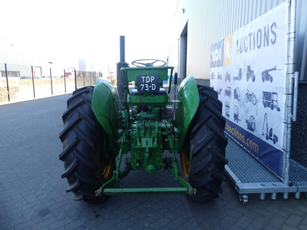 Vierzon 201 - Traktor: obrázok 4 Vierzon 201 - Traktor: obrázok 4