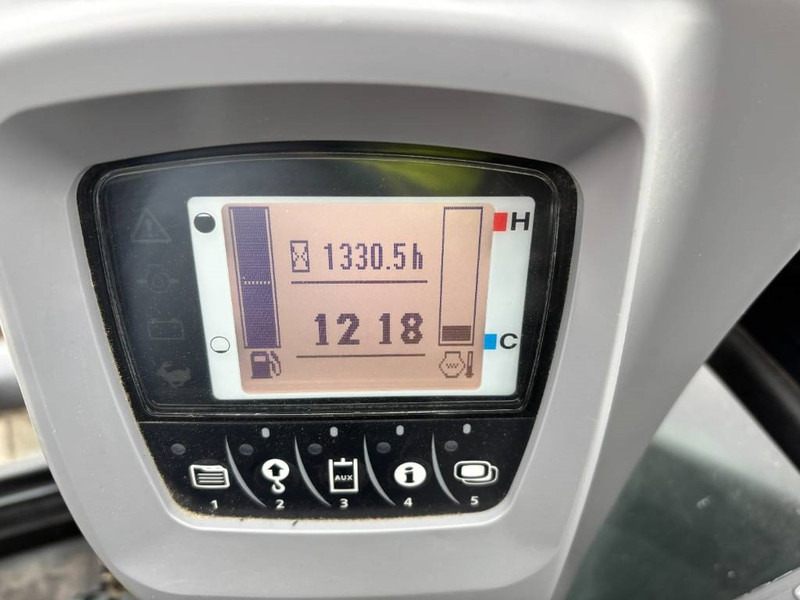 Kubota U 55-4 - Mini rýpadlo: obrázok 5 Kubota U 55-4 - Mini rýpadlo: obrázok 5