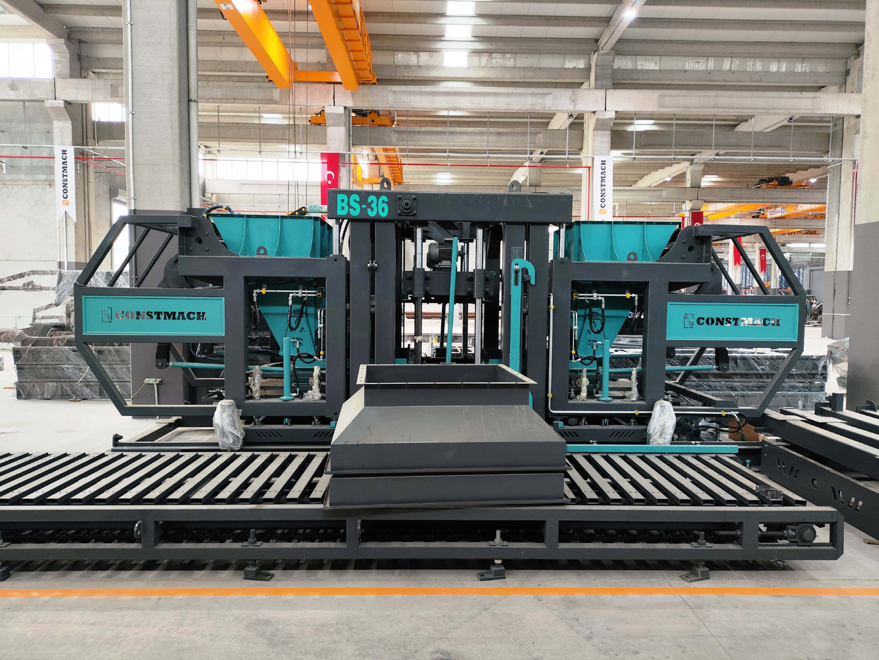 Constmach Bs-42 Maschine zur Brikettierung (Betonsteinfertigungsmaschine) - Vibrolis: obrázok 3 Constmach Bs-42 Maschine zur Brikettierung (Betonsteinfertigungsmaschine) - Vibrolis: obrázok 3