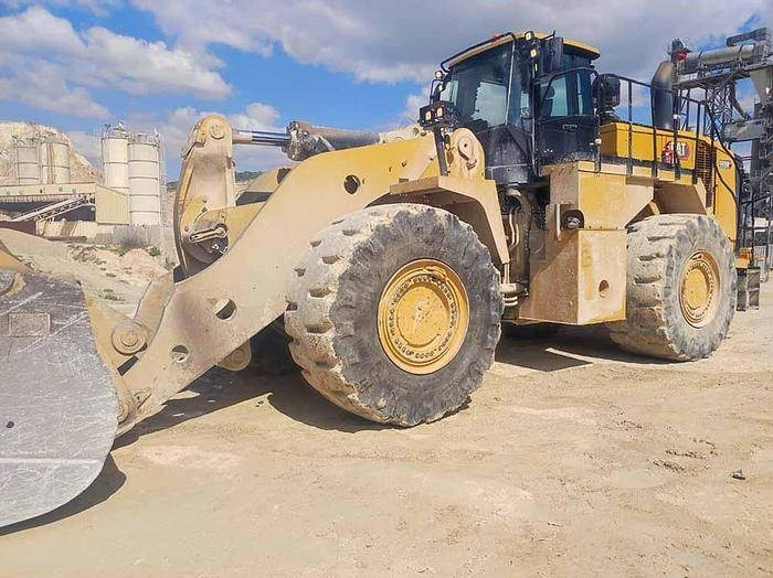 CAT 988K - Kolesový nakladač: obrázok 2 CAT 988K - Kolesový nakladač: obrázok 2