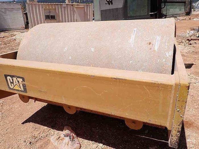 Vibračná doska CAT CS64B: obrázok 13 Vibračná doska CAT CS64B: obrázok 13