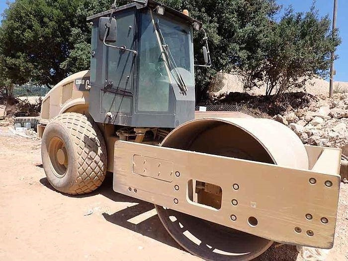 Vibračná doska CAT CS64B: obrázok 9 Vibračná doska CAT CS64B: obrázok 9