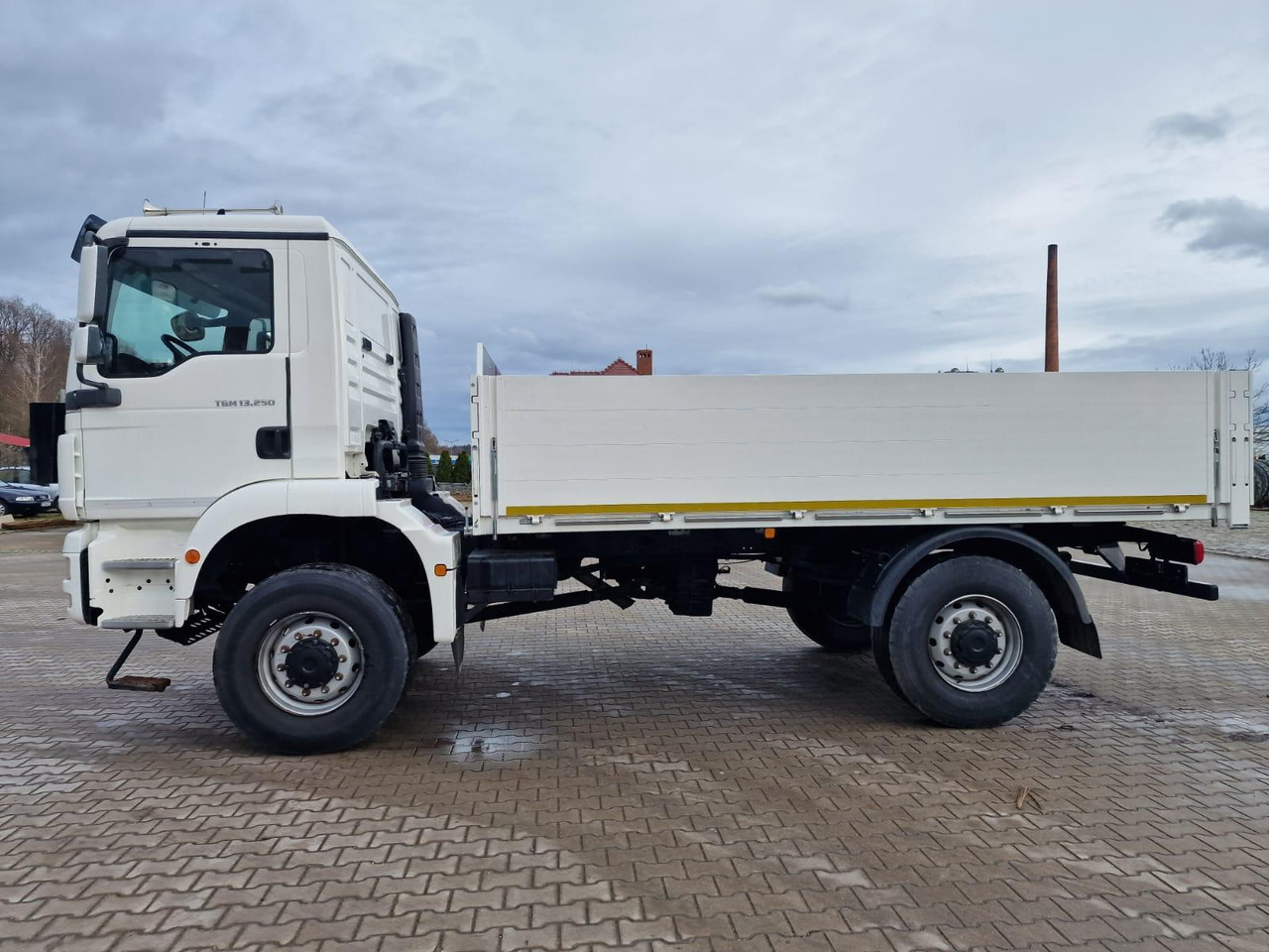 MAN 13.250 - Nákladné auto: obrázok 5 MAN 13.250 - Nákladné auto: obrázok 5