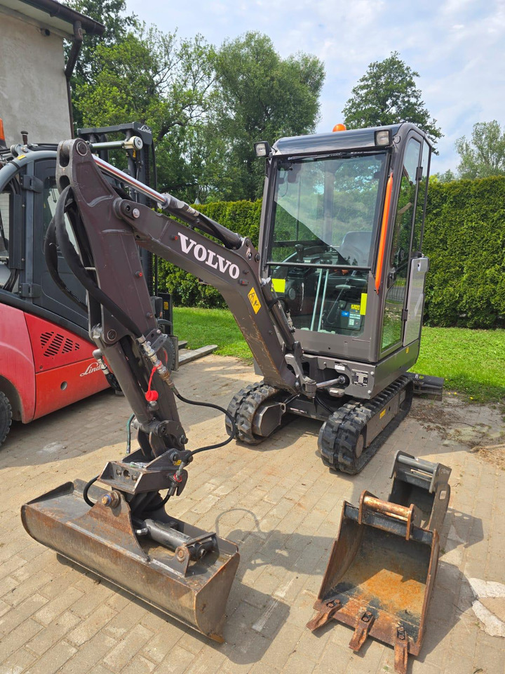 VOLVO EC 18 E - Mini rýpadlo: obrázok 1 VOLVO EC 18 E - Mini rýpadlo: obrázok 1