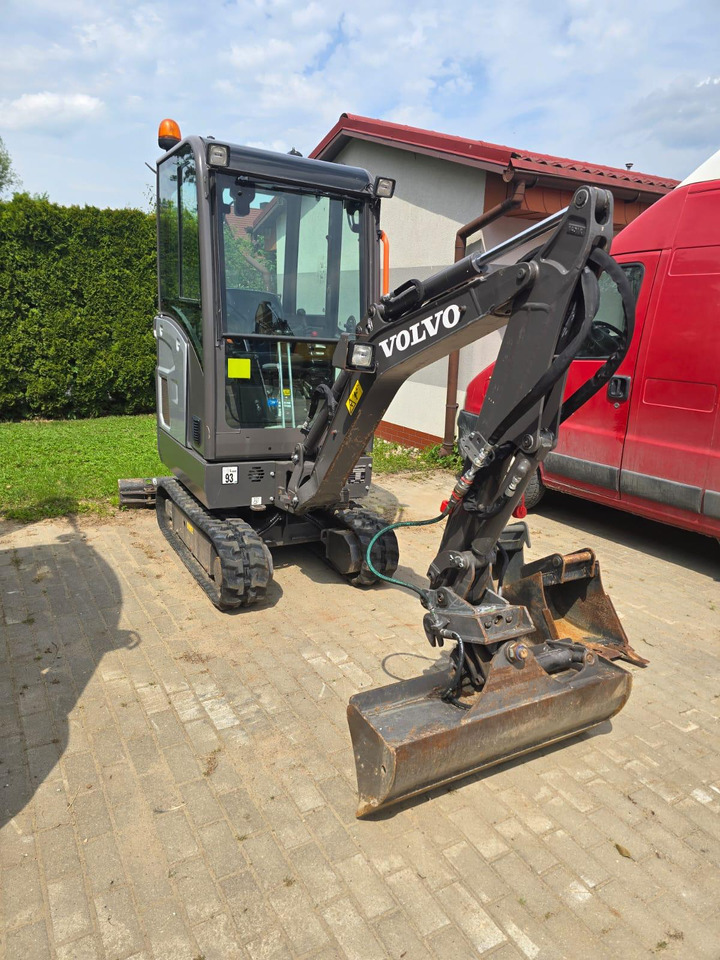VOLVO EC 18 E - Mini rýpadlo: obrázok 2 VOLVO EC 18 E - Mini rýpadlo: obrázok 2