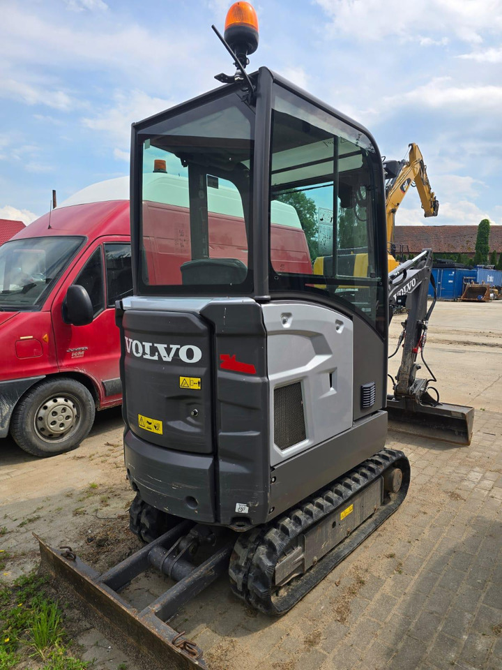 VOLVO EC 18 E - Mini rýpadlo: obrázok 3 VOLVO EC 18 E - Mini rýpadlo: obrázok 3