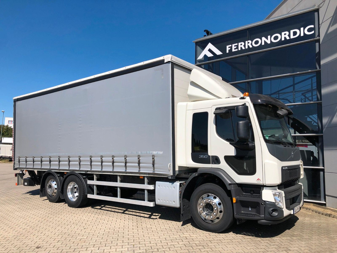 Volvo FE 350 26T 6x2 Lenkachse*ALU*LBW*EDSCHA - Plachtové nákladné vozidlo: obrázok 1 Volvo FE 350 26T 6x2 Lenkachse*ALU*LBW*EDSCHA - Plachtové nákladné vozidlo: obrázok 1