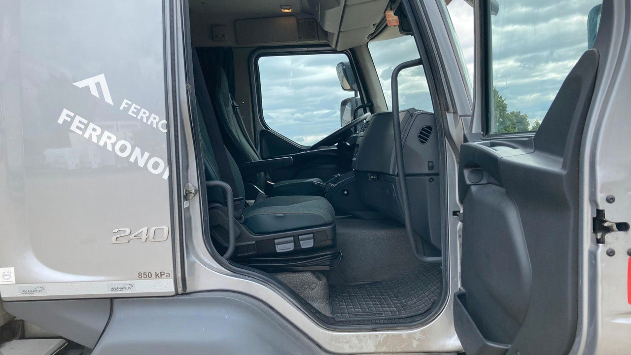 Volvo FL 12.240 Ladebordwand*Klima - Skříňový nákladní auto: obrázok 5 Volvo FL 12.240 Ladebordwand*Klima - Skříňový nákladní auto: obrázok 5
