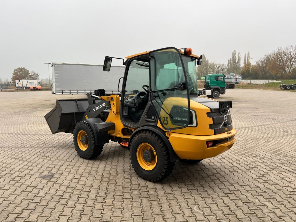 Volvo JL25H Electric *Auch Miete - Kolesový nakladač: obrázok 3 Volvo JL25H Electric *Auch Miete - Kolesový nakladač: obrázok 3
