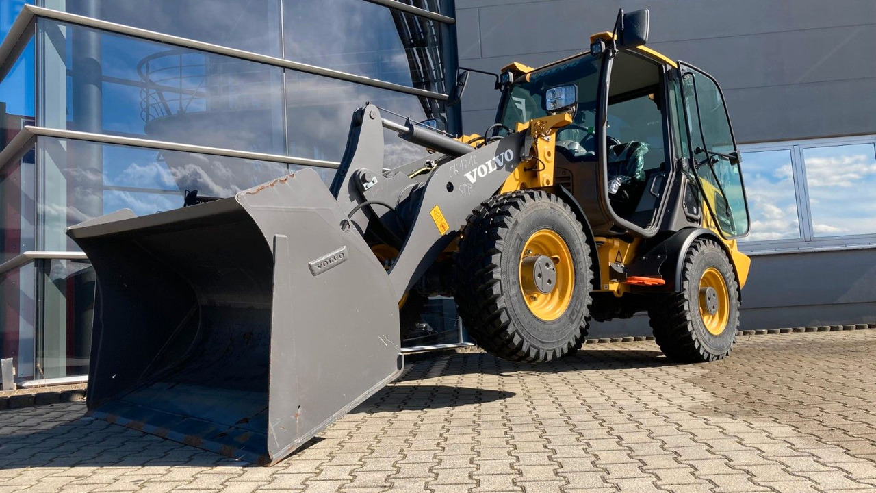 Volvo JL25H Electric *Auch Miete Volvo L25 Electric *Auch Miete*Neuzustand+22+14 kW - Kolesový nakladač: obrázok 5 Volvo JL25H Electric *Auch Miete Volvo L25 Electric *Auch Miete*Neuzustand+22+14 kW - Kolesový nakladač: obrázok 5