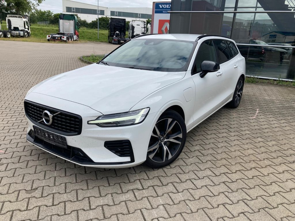 Volvo V60 T6 AWD R-Design Expression Recharge Plug-In - Automobil: obrázok 1 Volvo V60 T6 AWD R-Design Expression Recharge Plug-In - Automobil: obrázok 1