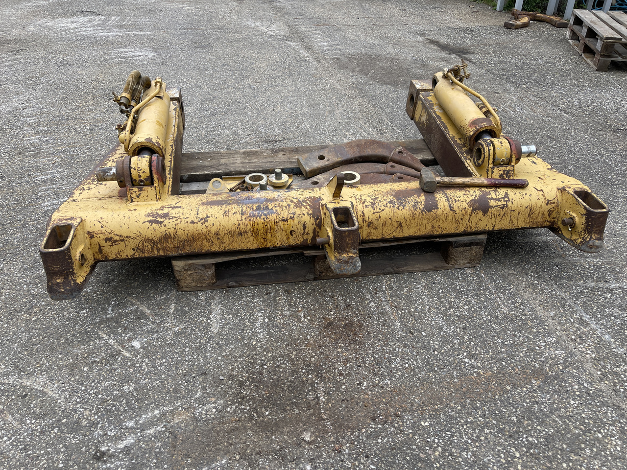 CATERPILLAR Multi Shank - Rozrývač pre Pásový nakladač: obrázok 2 CATERPILLAR Multi Shank - Rozrývač pre Pásový nakladač: obrázok 2