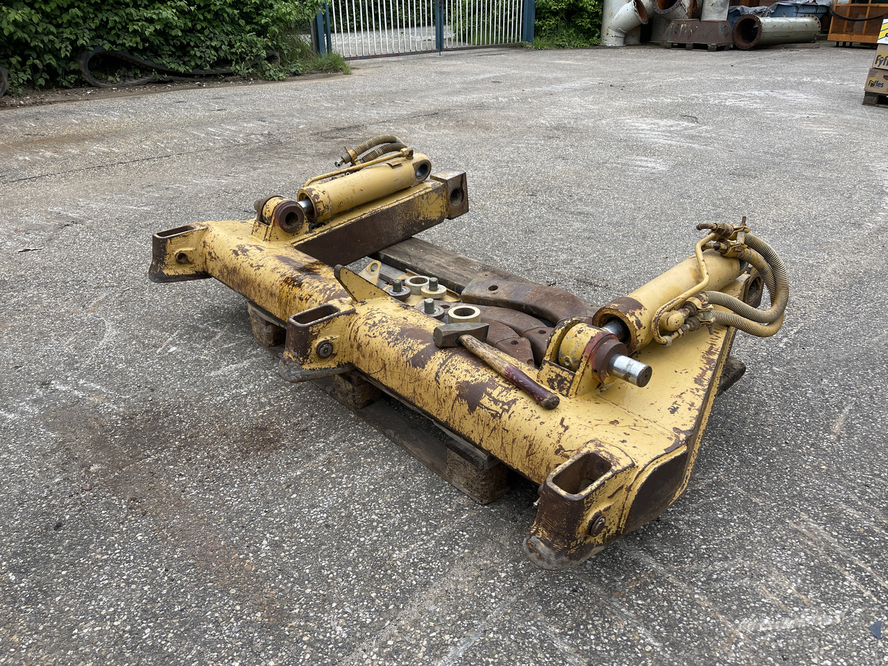 CATERPILLAR Multi Shank - Rozrývač pre Pásový nakladač: obrázok 5 CATERPILLAR Multi Shank - Rozrývač pre Pásový nakladač: obrázok 5
