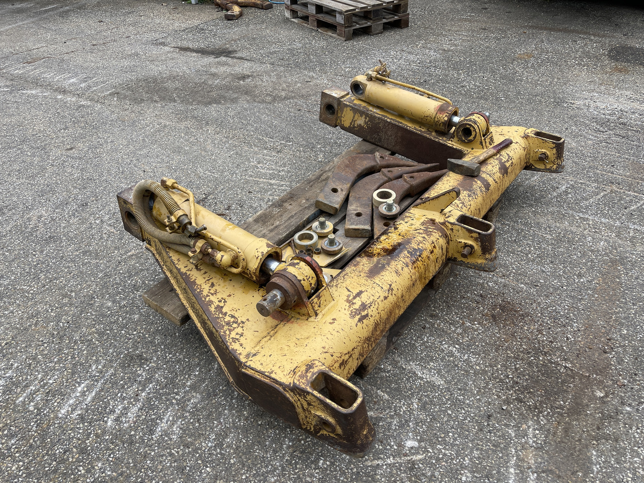 CATERPILLAR Multi Shank - Rozrývač pre Pásový nakladač: obrázok 1 CATERPILLAR Multi Shank - Rozrývač pre Pásový nakladač: obrázok 1