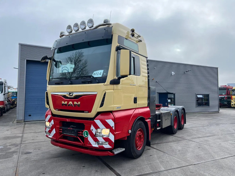 MAN TGX 33.640 6x4 BBS - Ťahač: obrázok 2 MAN TGX 33.640 6x4 BBS - Ťahač: obrázok 2