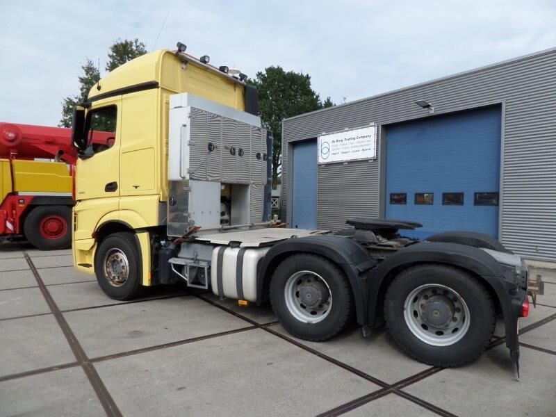 Mercedes-Benz Actros 3351 6x4 - Ťahač: obrázok 4 Mercedes-Benz Actros 3351 6x4 - Ťahač: obrázok 4