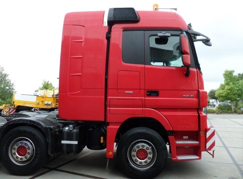 Mercedes-Benz Actros 4165 8x4 Heavy Haulage Tractor - Ťahač: obrázok 3 Mercedes-Benz Actros 4165 8x4 Heavy Haulage Tractor - Ťahač: obrázok 3