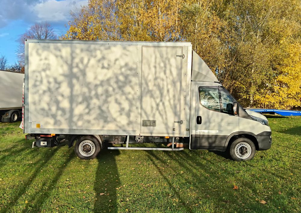 Iveco Daily 35S16 - Dodávka skriňová nadstavba: obrázok 4 Iveco Daily 35S16 - Dodávka skriňová nadstavba: obrázok 4