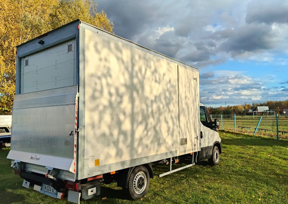 Iveco Daily 35S16 - Dodávka skriňová nadstavba: obrázok 5 Iveco Daily 35S16 - Dodávka skriňová nadstavba: obrázok 5