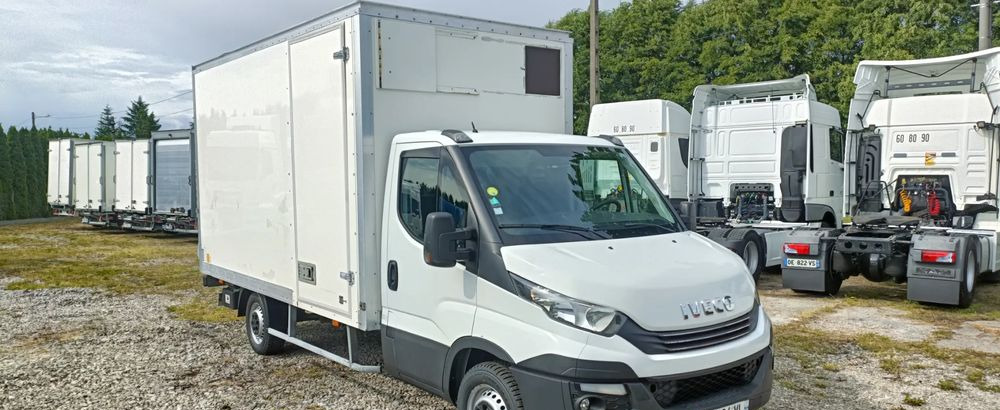 Iveco Daily 35S16 - Dodávka skriňová nadstavba: obrázok 1 Iveco Daily 35S16 - Dodávka skriňová nadstavba: obrázok 1