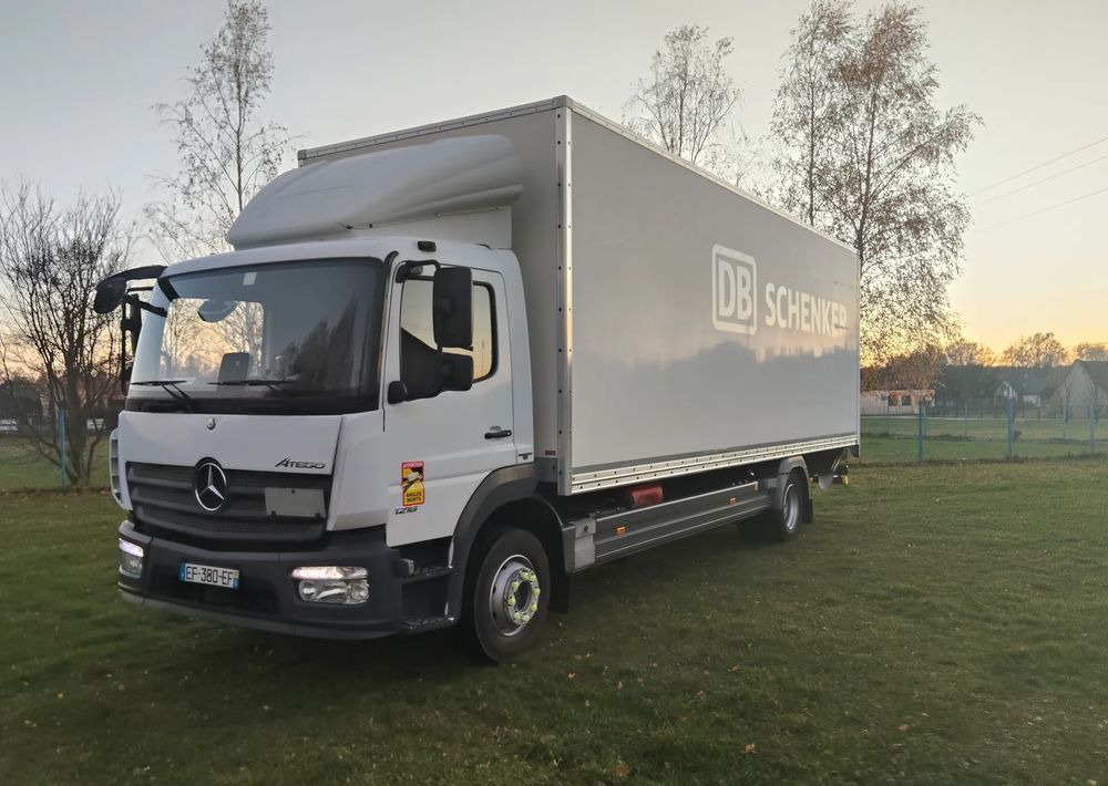 Mercedes-Benz Atego - Skříňový nákladní auto: obrázok 2 Mercedes-Benz Atego - Skříňový nákladní auto: obrázok 2