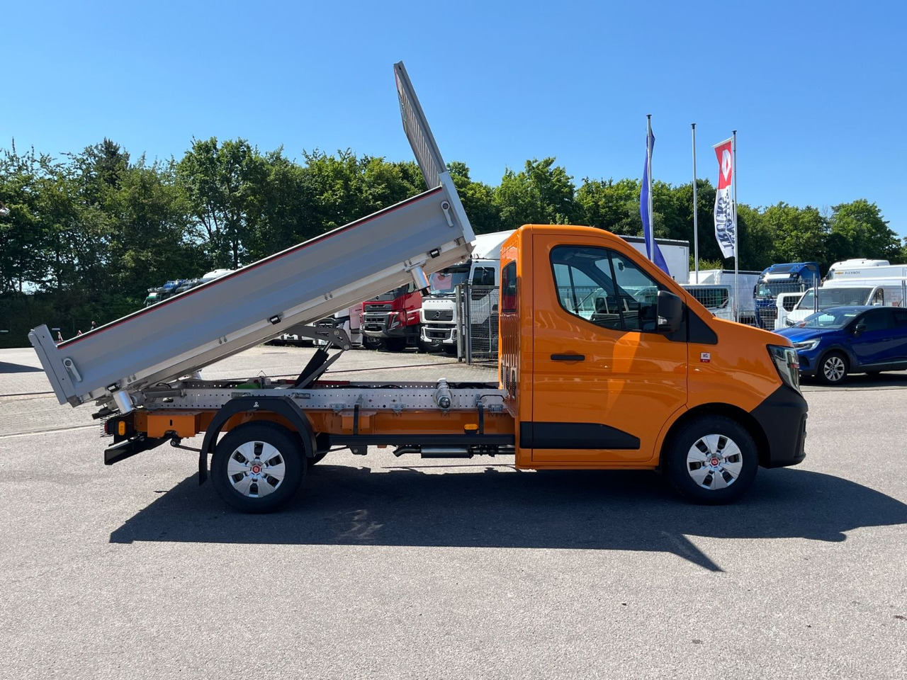 Renault Master mit JPM Dreiseitenkipper - Dodávka sklápač: obrázok 4 Renault Master mit JPM Dreiseitenkipper - Dodávka sklápač: obrázok 4