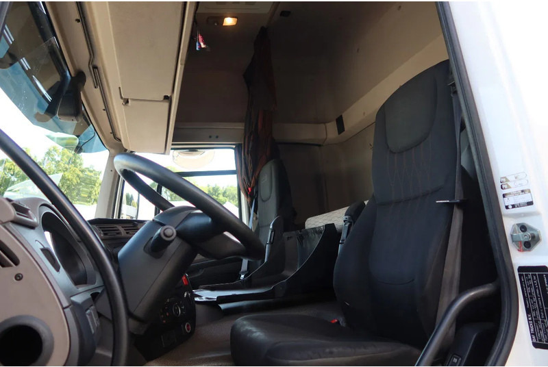 DAF CF 410 Bak+Klep Dhollandia 2.000 kg Slaapcabine - Skříňový nákladní auto: obrázok 5 DAF CF 410 Bak+Klep Dhollandia 2.000 kg Slaapcabine - Skříňový nákladní auto: obrázok 5