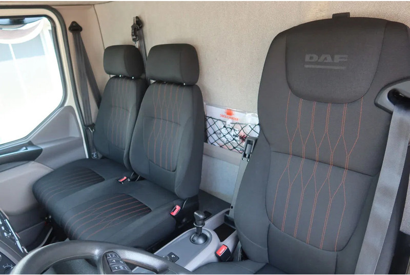 DAF LF 210 Bakwagen + Dhollandia klep 1500 kg - Skříňový nákladní auto: obrázok 5 DAF LF 210 Bakwagen + Dhollandia klep 1500 kg - Skříňový nákladní auto: obrázok 5