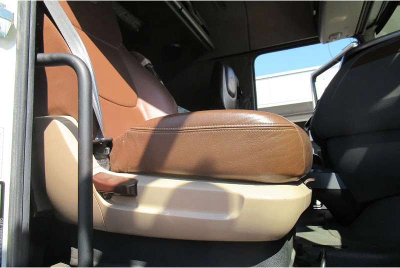 DAF XF 510 Fat 6x4 Euro 6 - Hákový nosič kontajnerov: obrázok 5 DAF XF 510 Fat 6x4 Euro 6 - Hákový nosič kontajnerov: obrázok 5