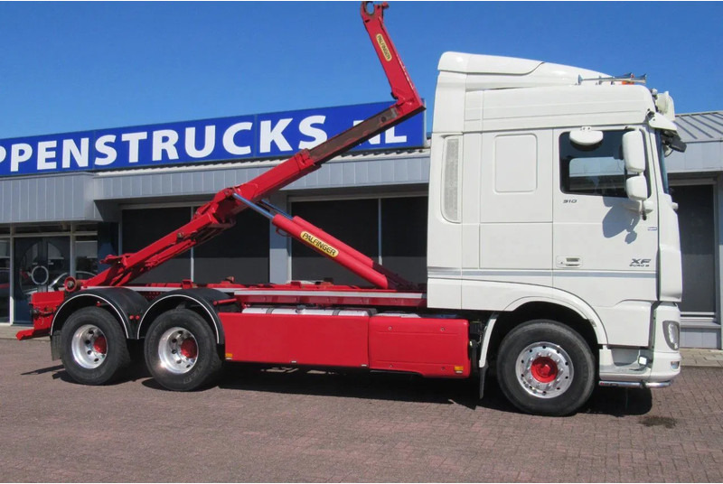DAF XF 510 Fat 6x4 Euro 6 - Hákový nosič kontajnerov: obrázok 2 DAF XF 510 Fat 6x4 Euro 6 - Hákový nosič kontajnerov: obrázok 2
