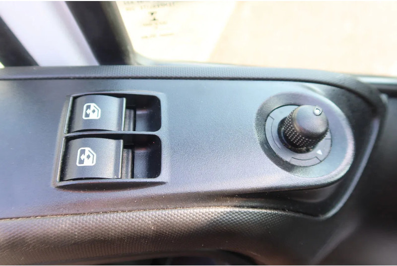 Iveco Daily 35S16 Bakwagen + Laadklep 750kg - Dodávka skriňová nadstavba: obrázok 5 Iveco Daily 35S16 Bakwagen + Laadklep 750kg - Dodávka skriňová nadstavba: obrázok 5