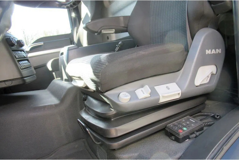 MAN TGM 15.250 Bak + klep E6 - Skříňový nákladní auto: obrázok 5 MAN TGM 15.250 Bak + klep E6 - Skříňový nákladní auto: obrázok 5