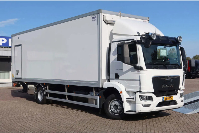 MAN TGM 15.290 Bak + klep Full air suspension Euro 6 Automaat - Skříňový nákladní auto: obrázok 2 MAN TGM 15.290 Bak + klep Full air suspension Euro 6 Automaat - Skříňový nákladní auto: obrázok 2