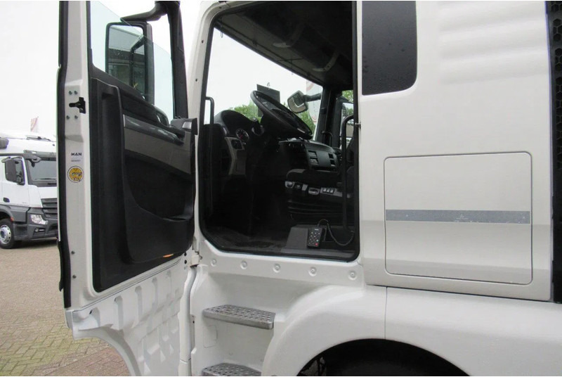 MAN TGX 26.460 XLX Interarder Euro 6 - Nákladné vozidlo na prepravu automobilov: obrázok 4 MAN TGX 26.460 XLX Interarder Euro 6 - Nákladné vozidlo na prepravu automobilov: obrázok 4