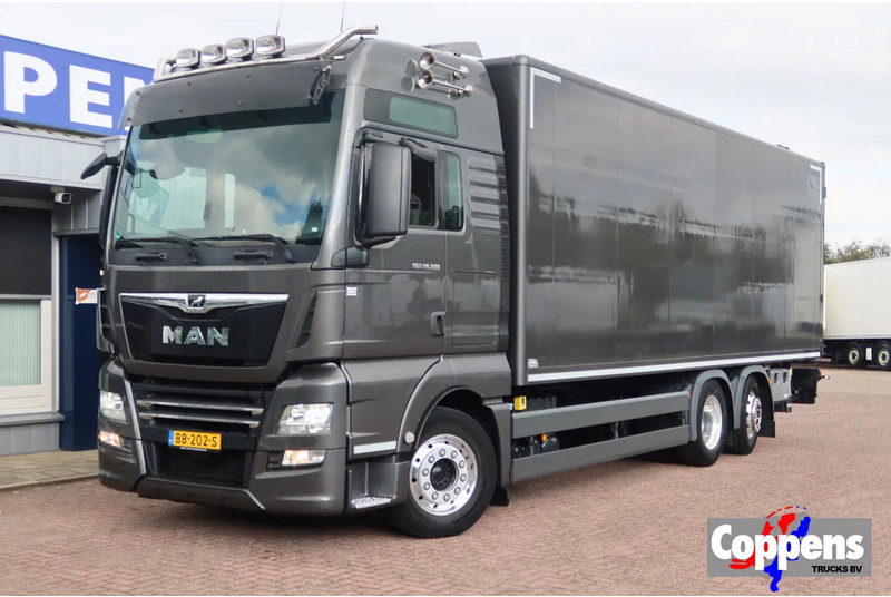 MAN TGX 26.500 6x2 Bak + Klep 3000 KG, FULL AIR SUSPENSION, SKY- LIGHTS. - Skříňový nákladní auto: obrázok 1 MAN TGX 26.500 6x2 Bak + Klep 3000 KG, FULL AIR SUSPENSION, SKY- LIGHTS. - Skříňový nákladní auto: obrázok 1