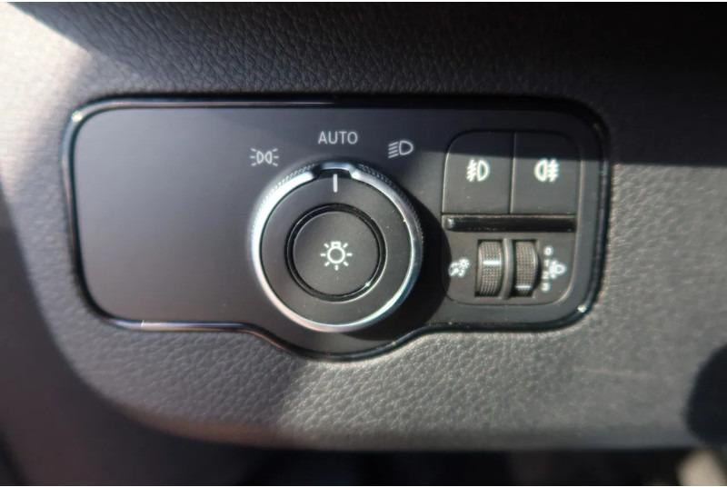 Chladiarenská dodávka Mercedes-Benz 317CDI 317 CDI L2/H2 Automaat: obrázok 10 Chladiarenská dodávka Mercedes-Benz 317CDI 317 CDI L2/H2 Automaat: obrázok 10