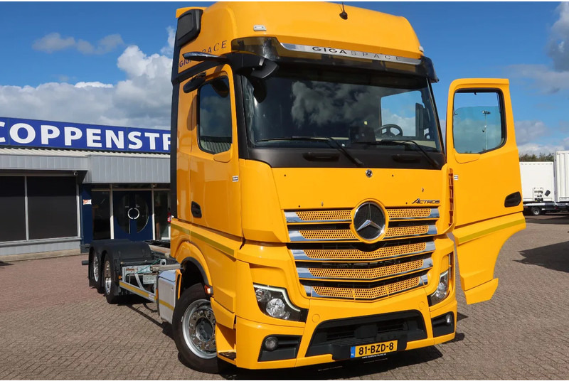 Mercedes-Benz Actros 2642 LL Chassis Cabine Giga space - Podvozek s kabinou: obrázok 2 Mercedes-Benz Actros 2642 LL Chassis Cabine Giga space - Podvozek s kabinou: obrázok 2