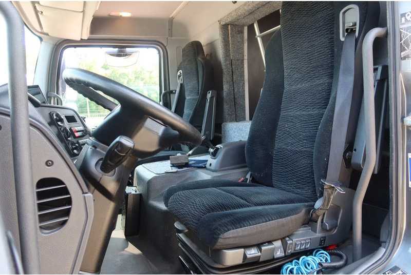 Mercedes-Benz Atego 816 L 3 Paarden/4 Ponies Nieuwe APK + nieuwe accu. - Nákladné auto na prepravu koní: obrázok 5 Mercedes-Benz Atego 816 L 3 Paarden/4 Ponies Nieuwe APK + nieuwe accu. - Nákladné auto na prepravu koní: obrázok 5