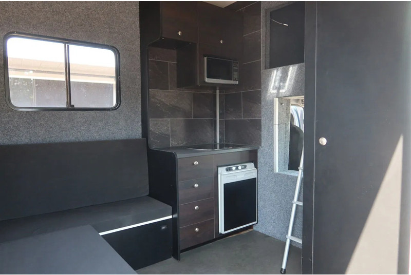 Mercedes-Benz Atego 816 L 3 Paarden/4 Ponies Nieuwe APK + nieuwe accu. - Nákladné auto na prepravu koní: obrázok 4 Mercedes-Benz Atego 816 L 3 Paarden/4 Ponies Nieuwe APK + nieuwe accu. - Nákladné auto na prepravu koní: obrázok 4