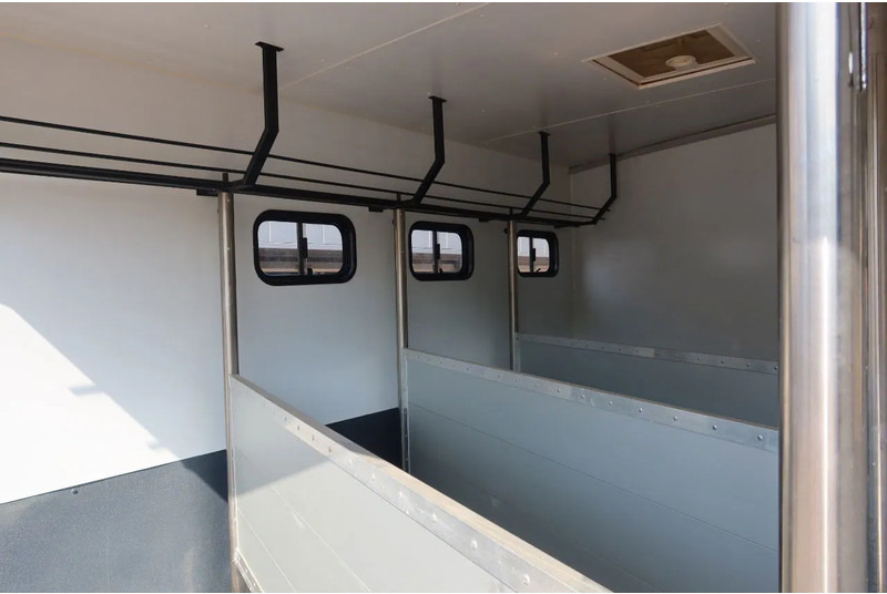 Mercedes-Benz Atego 816 L 3 Paarden/4 Ponies Nieuwe APK + nieuwe accu. - Nákladné auto na prepravu koní: obrázok 3 Mercedes-Benz Atego 816 L 3 Paarden/4 Ponies Nieuwe APK + nieuwe accu. - Nákladné auto na prepravu koní: obrázok 3
