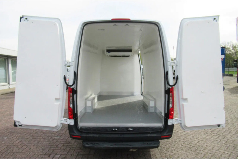 Mercedes-Benz Sprinter 314 CDI Koel/Vries/ verwarmen 220 volt nachtaansluiting - Chladiarenská dodávka: obrázok 3 Mercedes-Benz Sprinter 314 CDI Koel/Vries/ verwarmen 220 volt nachtaansluiting - Chladiarenská dodávka: obrázok 3