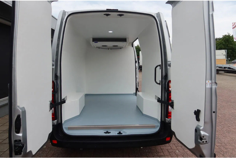 Renault Master Red Edition 150 PK Carrier Xarios 350 Koele/vriezen/verwarmen + nachtaansluiting 220 volt. - Chladiarenská dodávka: obrázok 3 Renault Master Red Edition 150 PK Carrier Xarios 350 Koele/vriezen/verwarmen + nachtaansluiting 220 volt. - Chladiarenská dodávka: obrázok 3