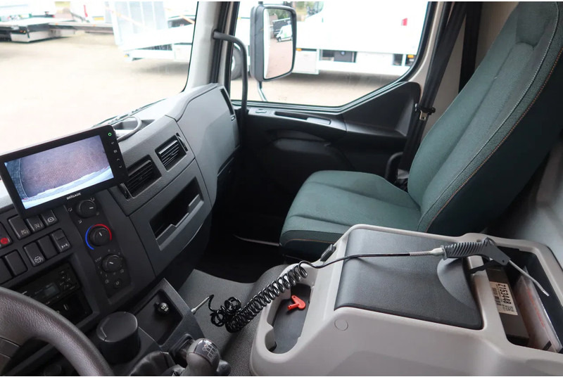 Volvo FL 250 Bakwagen + Dhollandia 1500 kg - Skříňový nákladní auto: obrázok 5 Volvo FL 250 Bakwagen + Dhollandia 1500 kg - Skříňový nákladní auto: obrázok 5
